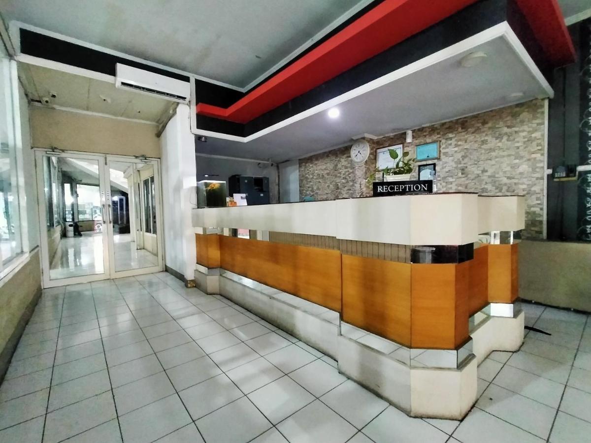 Hotel Nirwana Ternate Redpartner מראה חיצוני תמונה