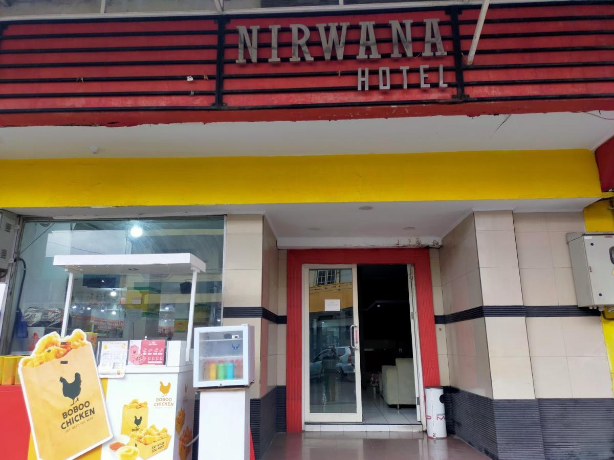 Hotel Nirwana Ternate Redpartner מראה חיצוני תמונה