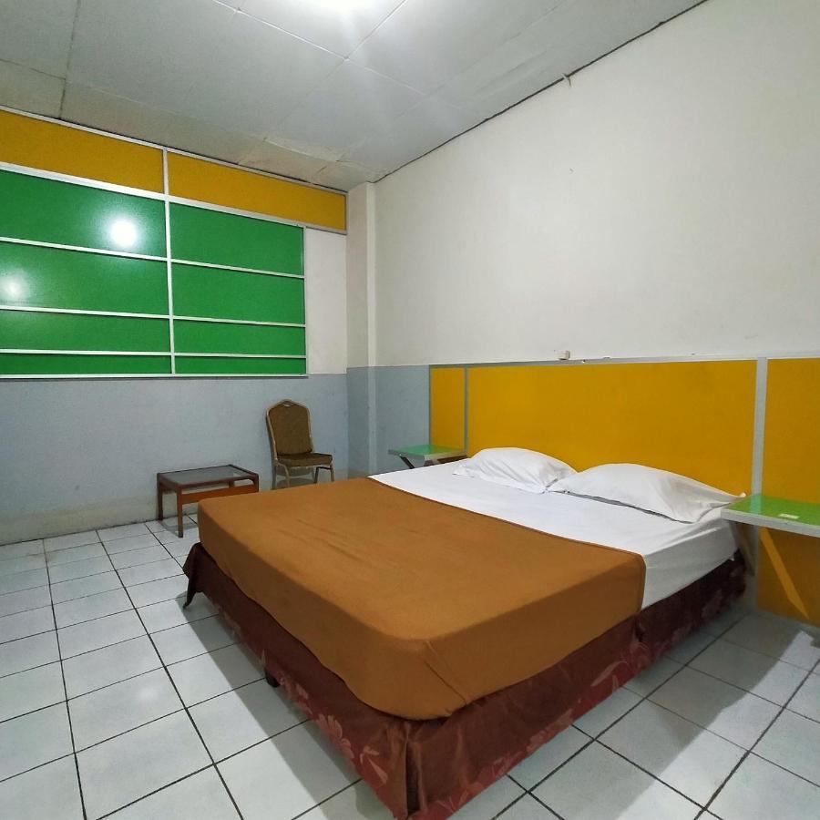 Hotel Nirwana Ternate Redpartner מראה חיצוני תמונה