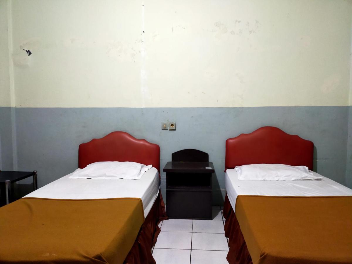 Hotel Nirwana Ternate Redpartner מראה חיצוני תמונה