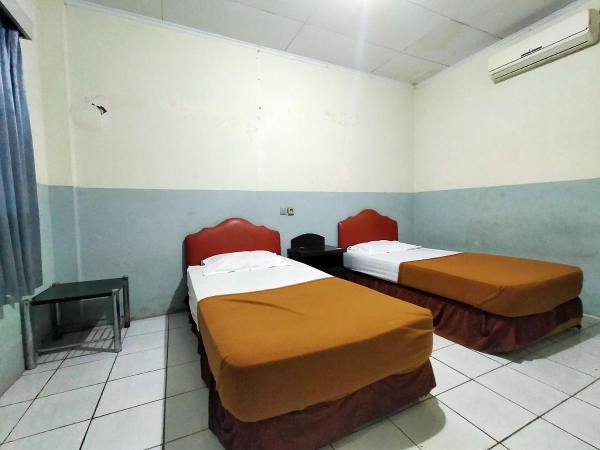 Hotel Nirwana Ternate Redpartner מראה חיצוני תמונה