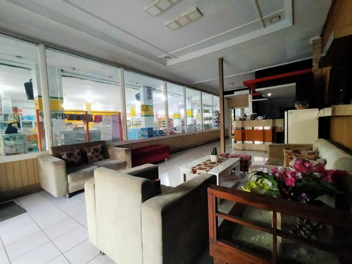 Hotel Nirwana Ternate Redpartner מראה חיצוני תמונה