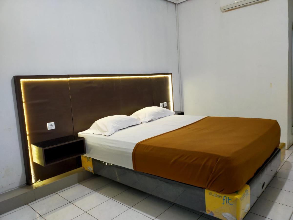 Hotel Nirwana Ternate Redpartner מראה חיצוני תמונה