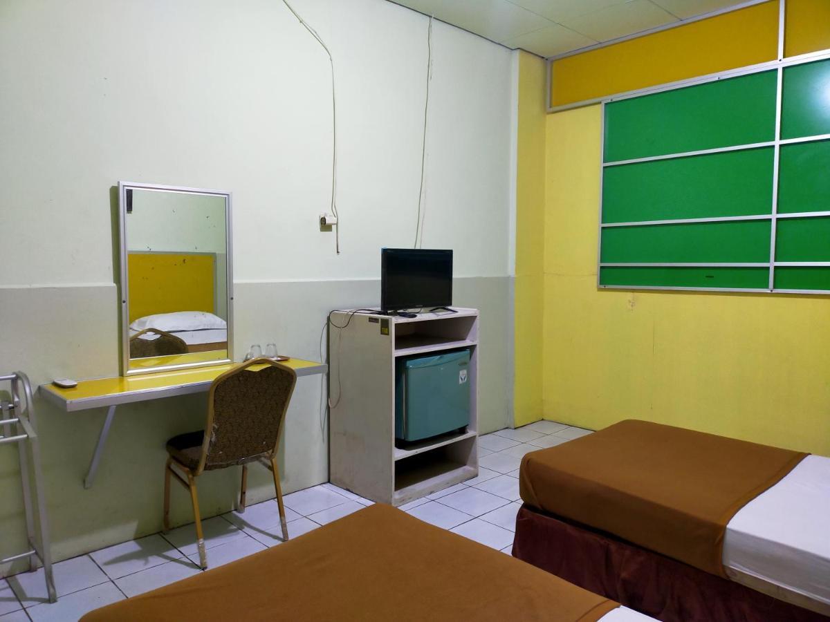 Hotel Nirwana Ternate Redpartner מראה חיצוני תמונה